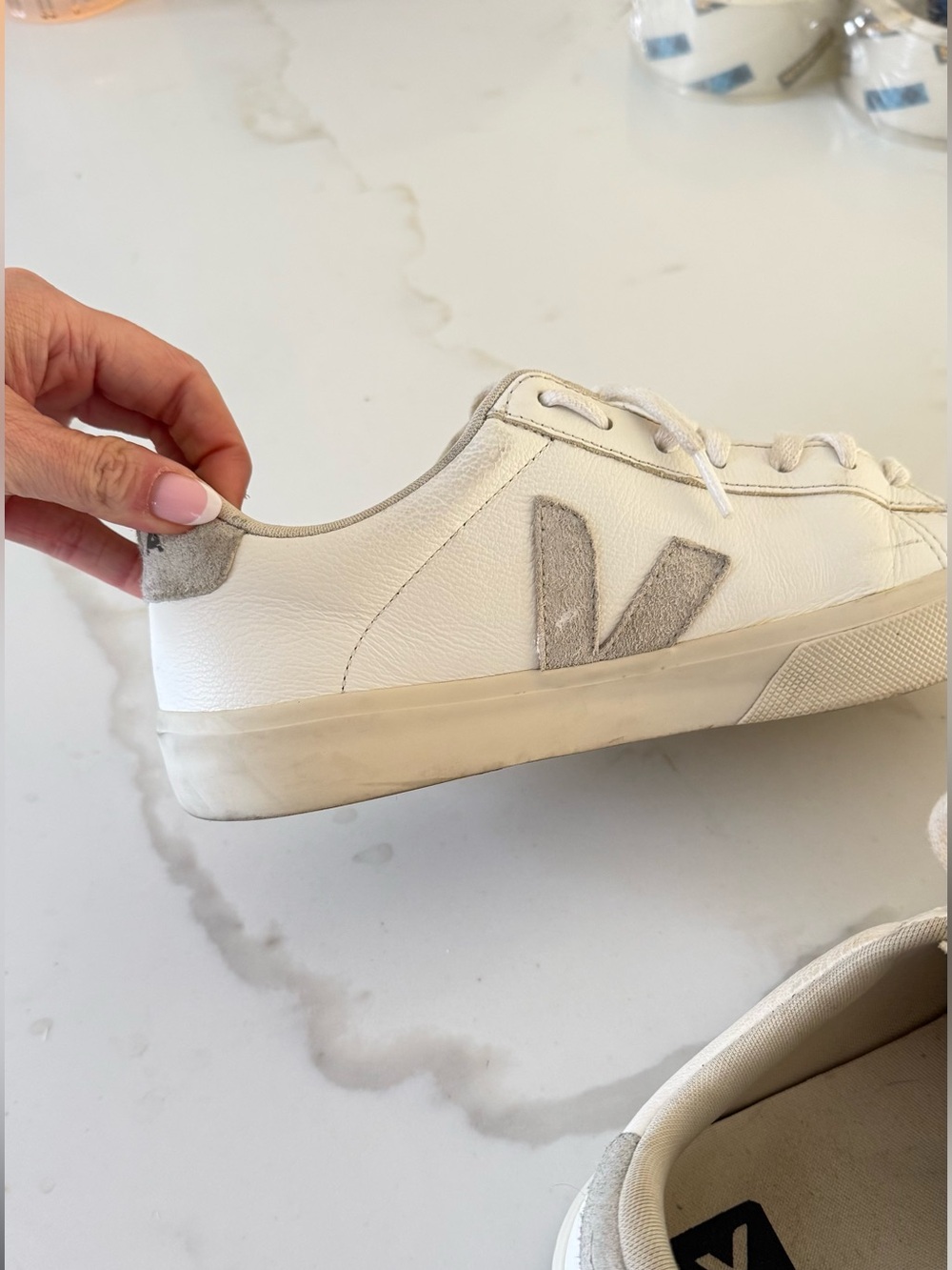 Veja Campo Sneakers - Picture 3 of 8